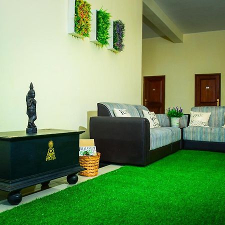Capitalcity Hotel บาดุลลา ภายนอก รูปภาพ