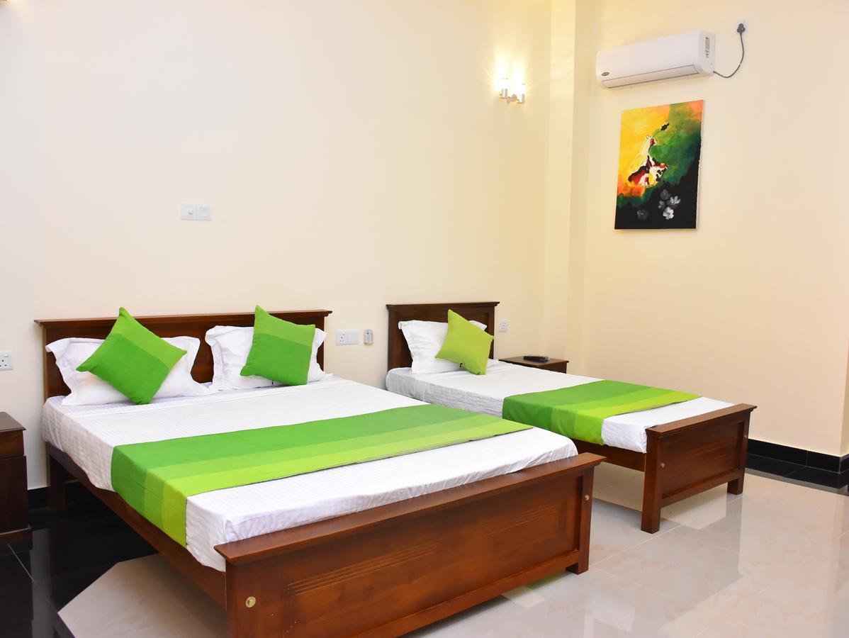 Capitalcity Hotel บาดุลลา ภายนอก รูปภาพ