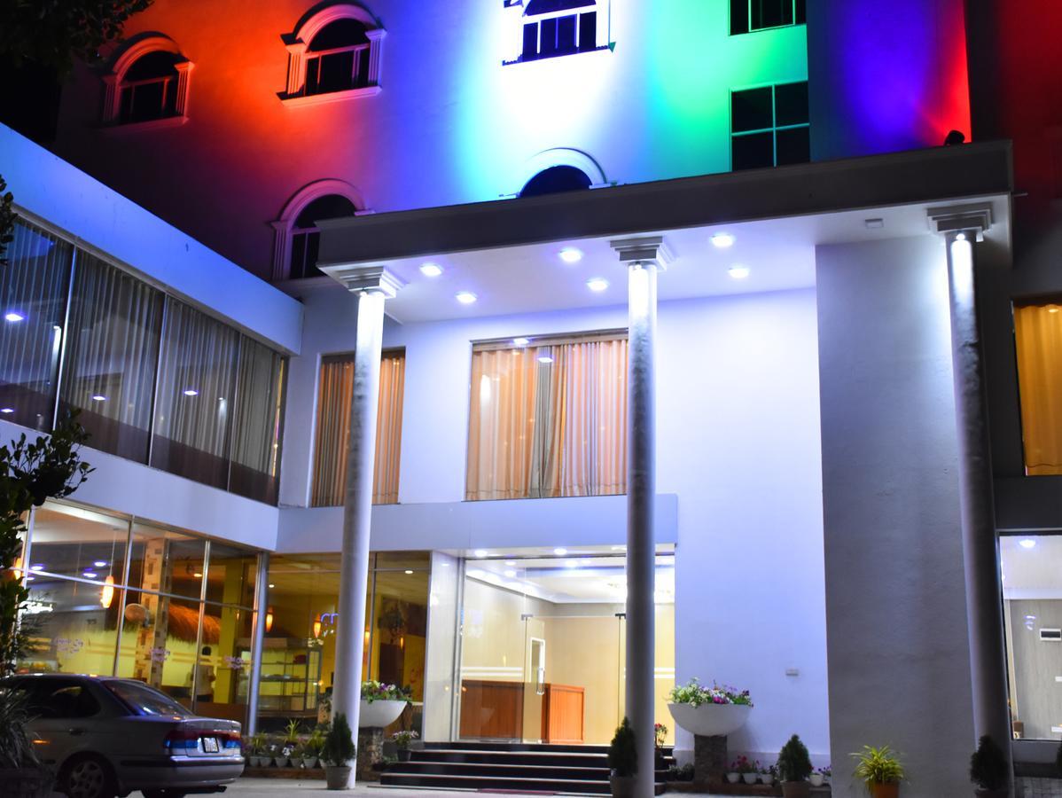 Capitalcity Hotel บาดุลลา ภายนอก รูปภาพ