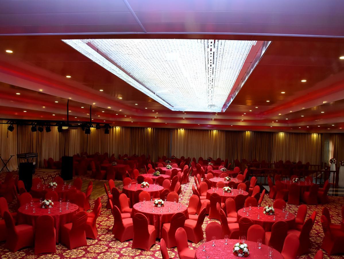 Capitalcity Hotel บาดุลลา ภายนอก รูปภาพ
